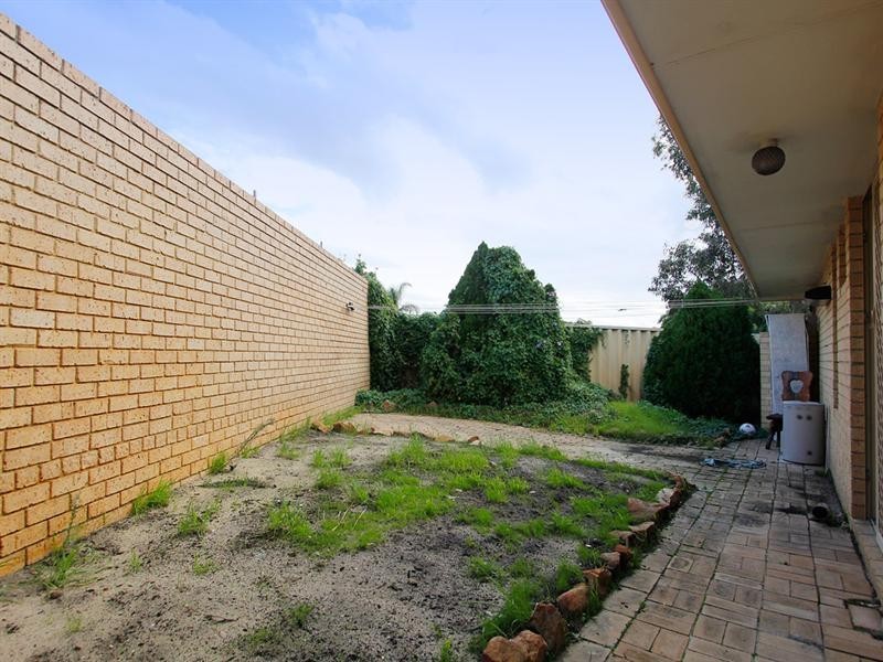 10 Mekong Place, Beechboro WA 6063