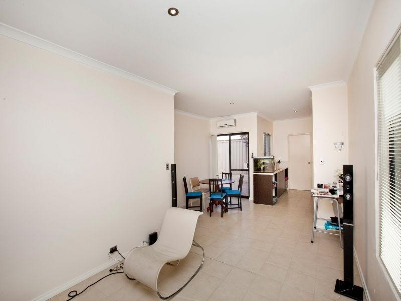 180B Arkana Road, Westminster WA 6061