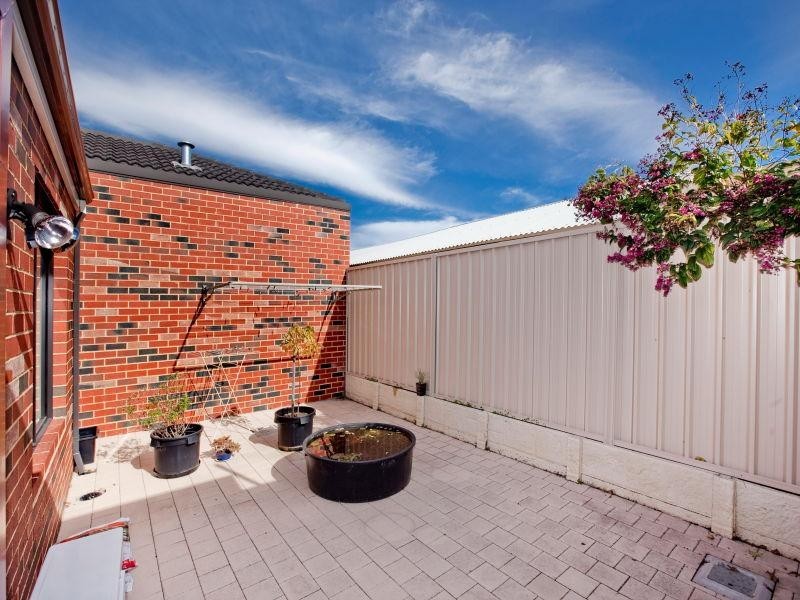 180B Arkana Road, Westminster WA 6061