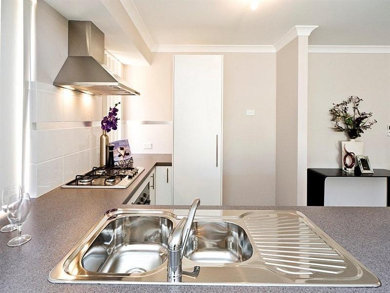 2/57 Fourth Avenue, Bassendean WA 6054