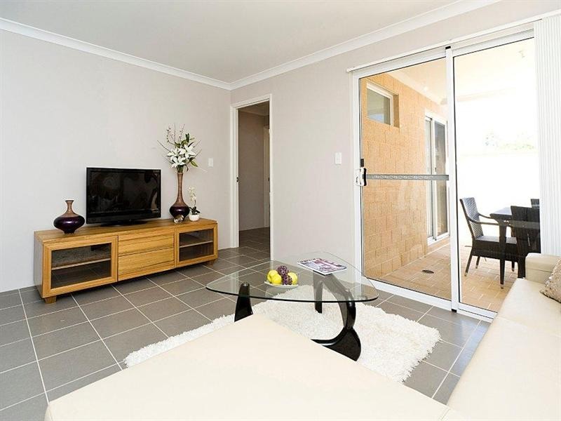 2/57 Fourth Avenue, Bassendean WA 6054