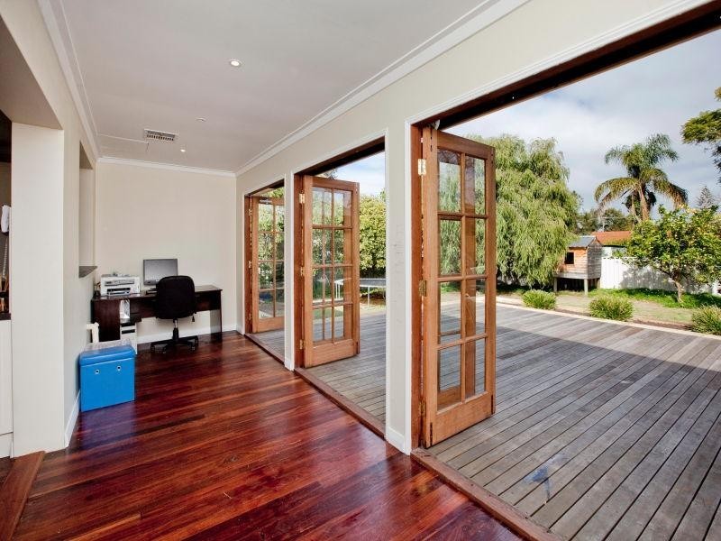 469 The Strand, Dianella WA 6059