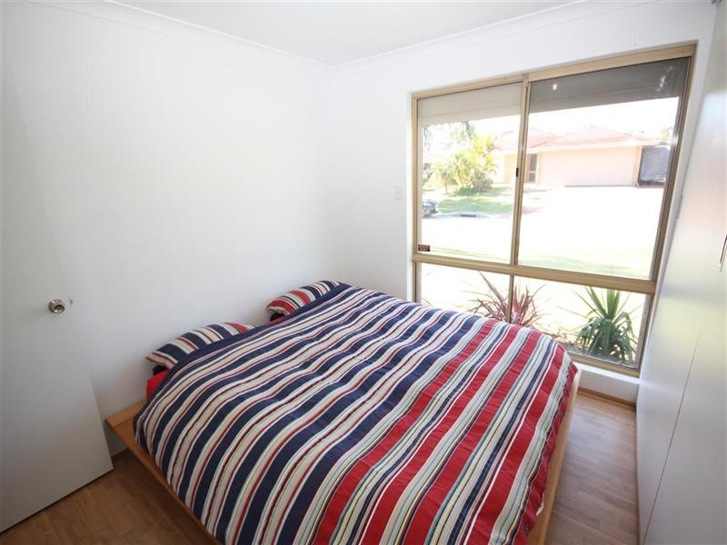 4 Knoll Place, Kiara WA 6054