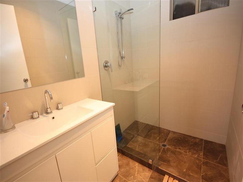 4 Knoll Place, Kiara WA 6054