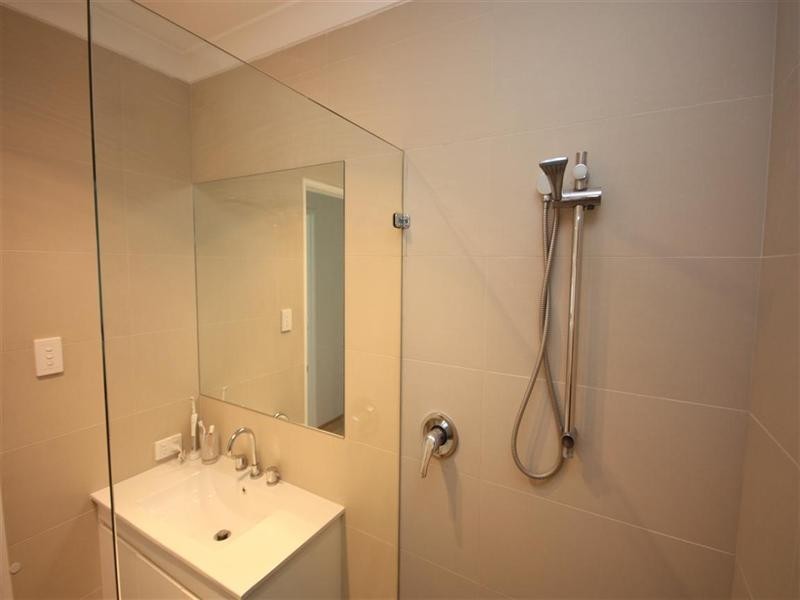 4 Knoll Place, Kiara WA 6054