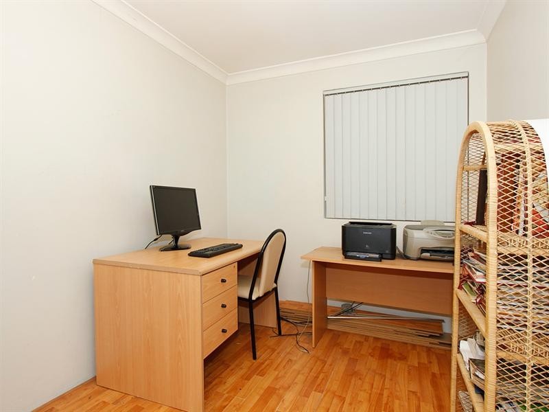 27 Avignon Way, Beechboro WA 6063