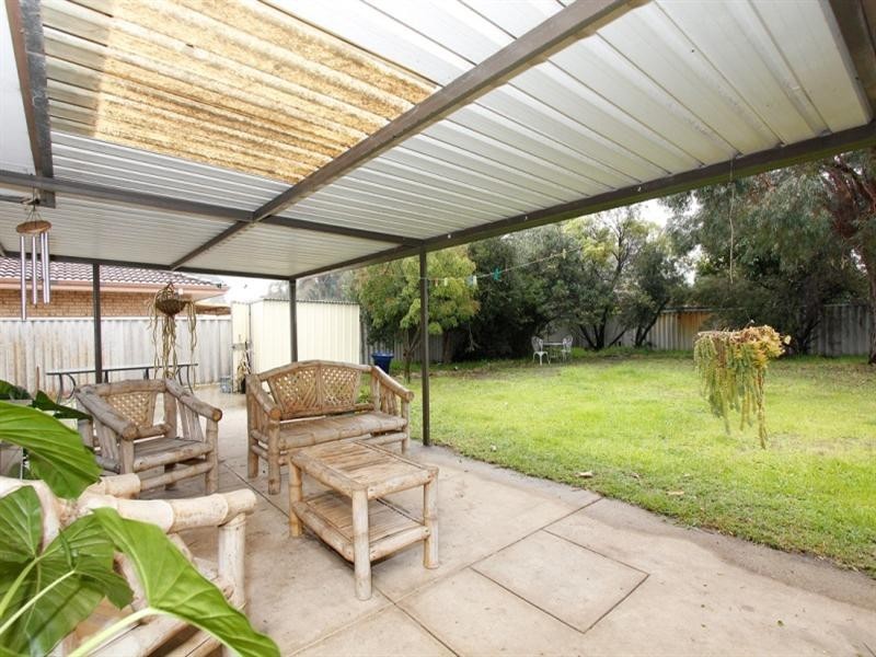 27 Avignon Way, Beechboro WA 6063