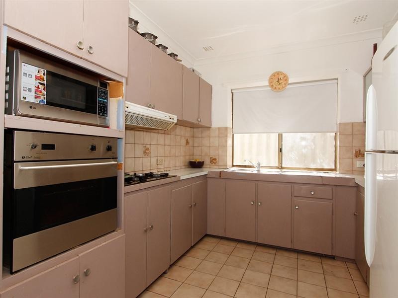 3 Gaunt Street, Eden Hill WA 6054