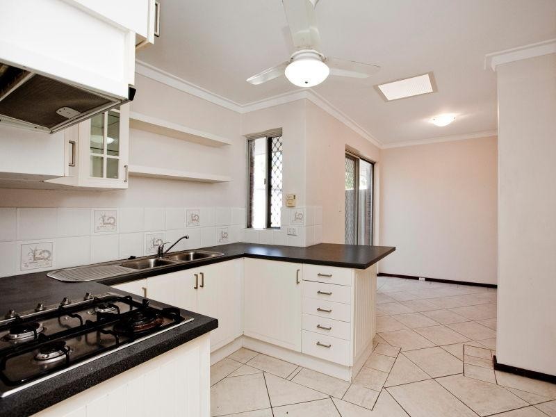 2a Cook Avenue, Hillarys WA 6025