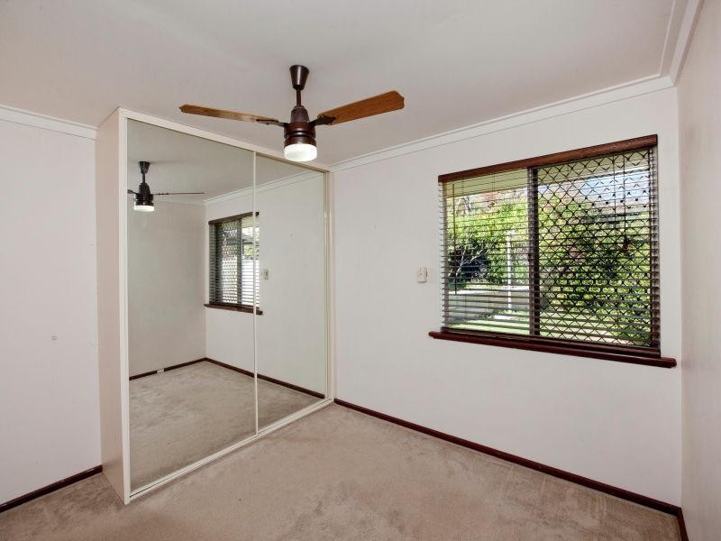2a Cook Avenue, Hillarys WA 6025