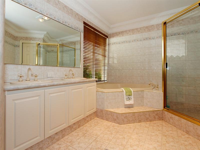 12 Mossfiel Retreat, Landsdale WA 6065