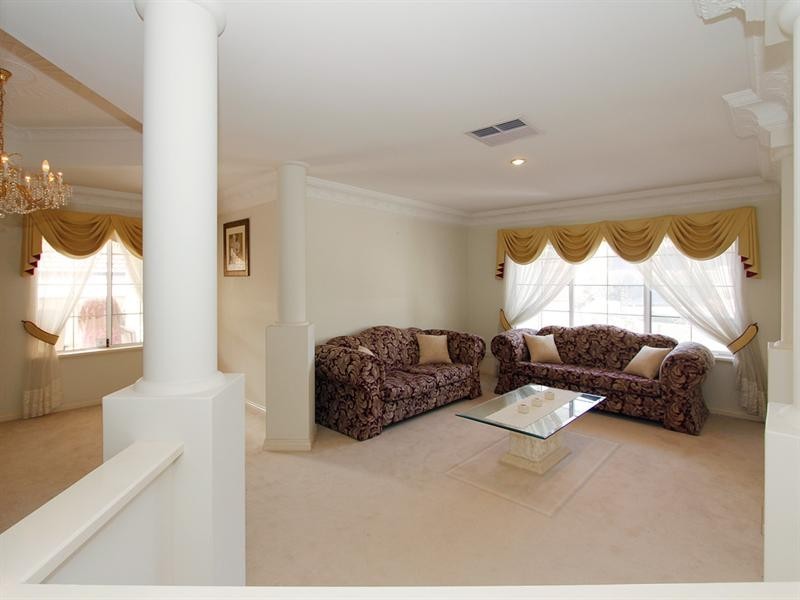 12 Mossfiel Retreat, Landsdale WA 6065