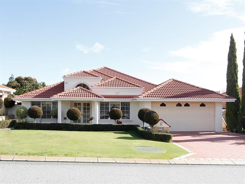 12 Mossfiel Retreat, Landsdale WA 6065