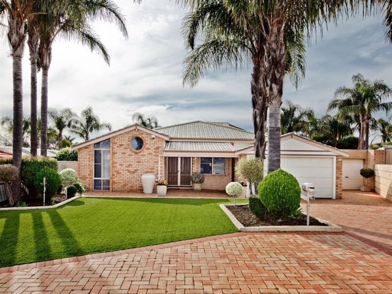 5 Carmil Place, Alexander Heights WA 6064