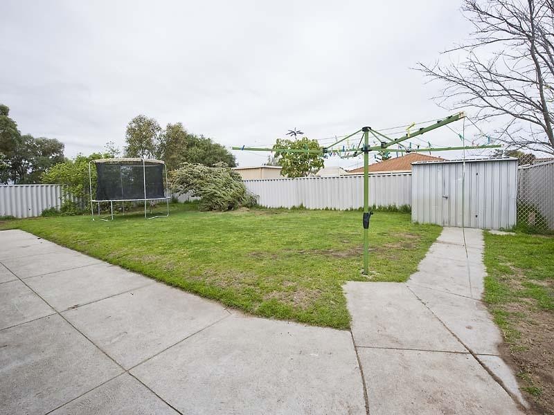 22 Gidgi Way, Waikiki WA 6169