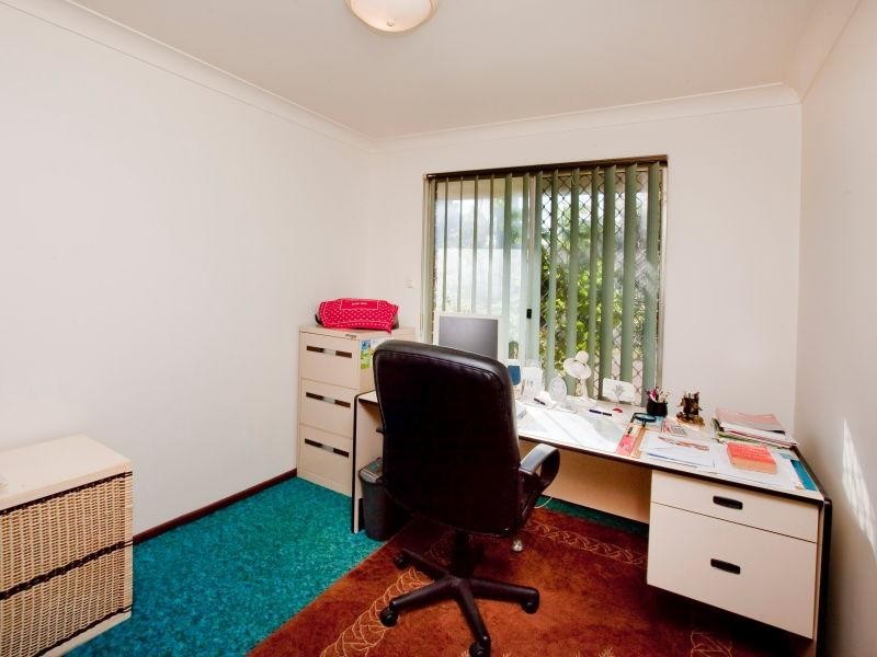 15 Walkington Way, Eden Hill WA 6054