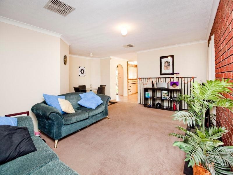 8 Purus Close, Beechboro WA 6063