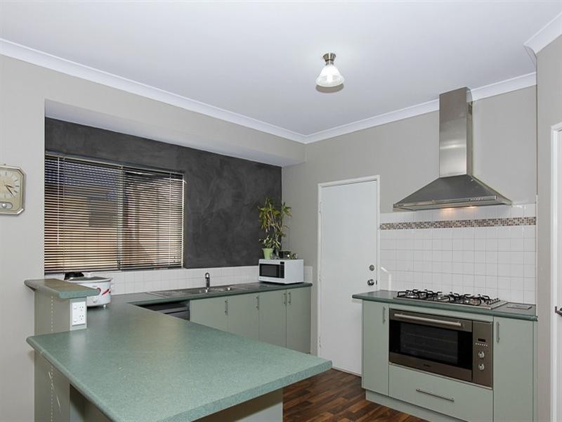 19 Blarney Place, Canning Vale WA 6155