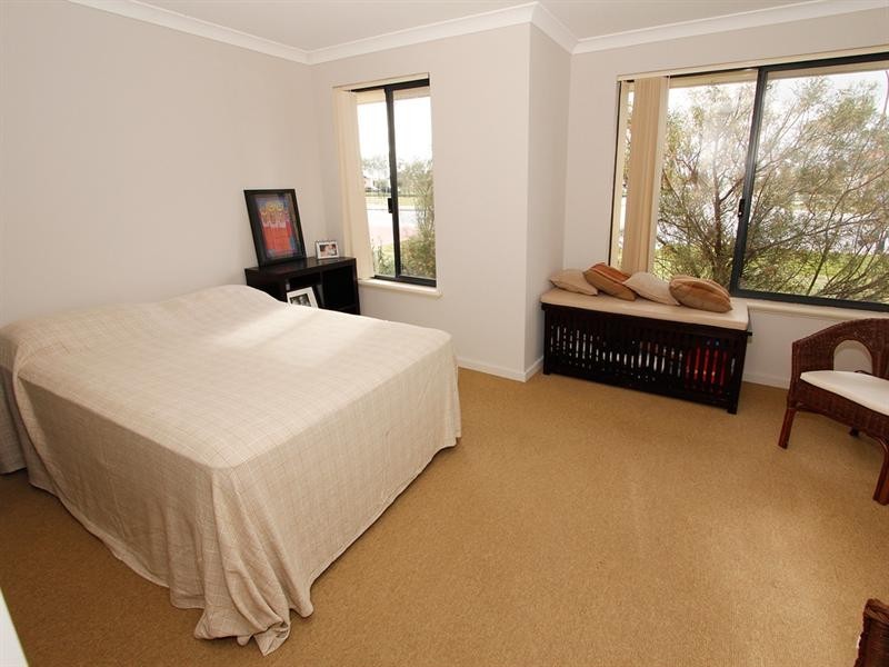 78 Fraser Road North, Canning Vale WA 6155