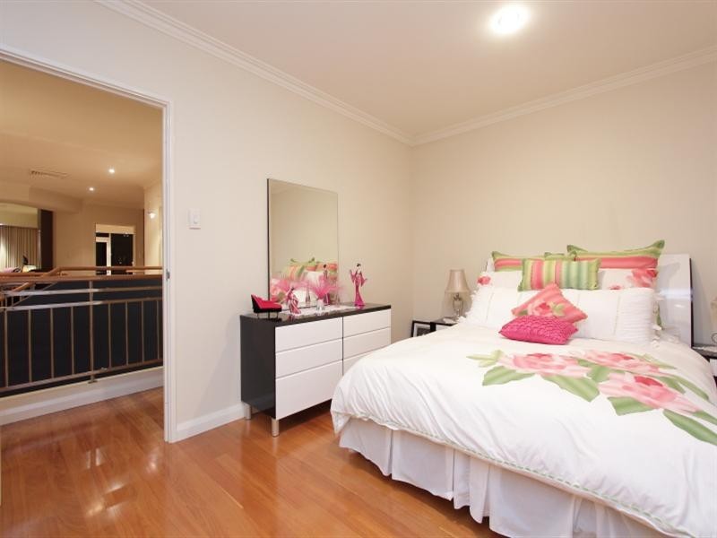 9 Huron Lane, Dianella WA 6059