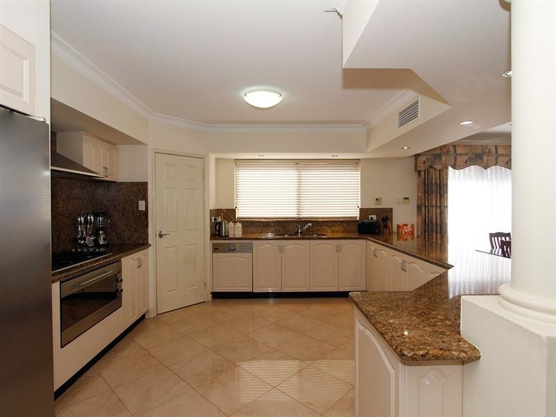 9 Cheval Place, Canning Vale WA 6155