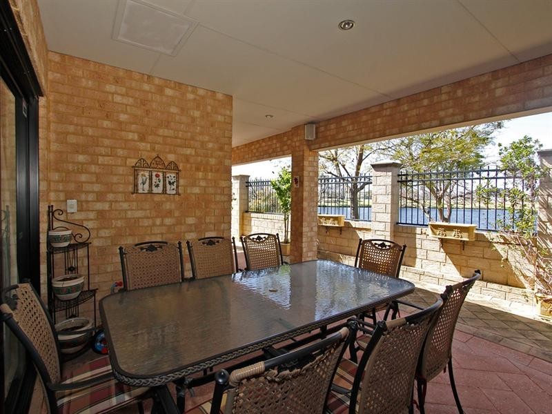 9 Cheval Place, Canning Vale WA 6155