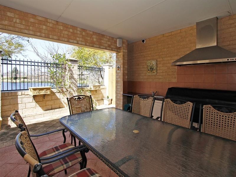 9 Cheval Place, Canning Vale WA 6155