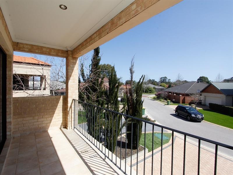 9 Cheval Place, Canning Vale WA 6155