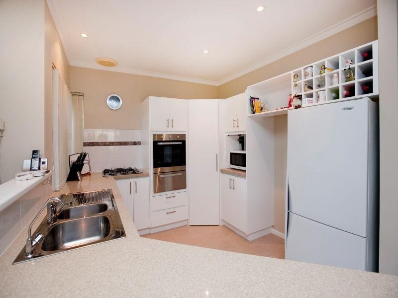 33 Alderhurst Crescent, Bayswater WA 6053