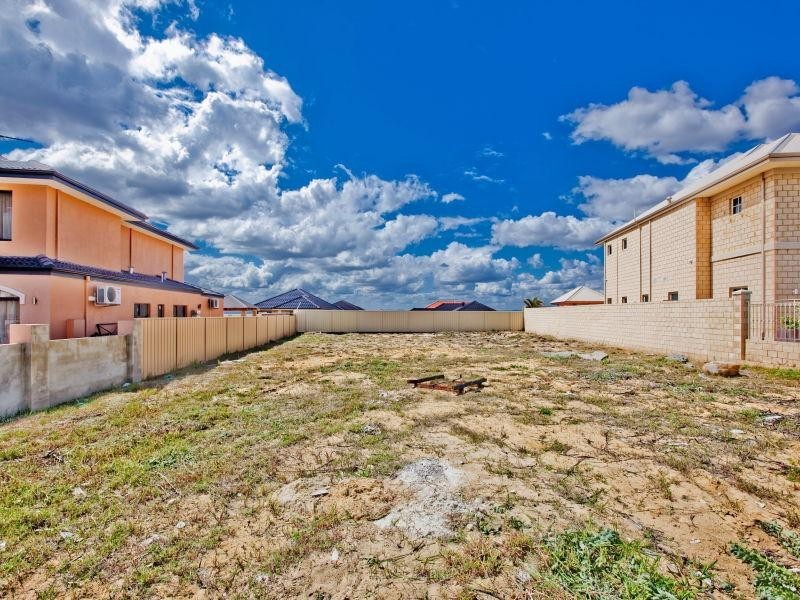 33 Bencubbin Crescent, Dianella WA 6059