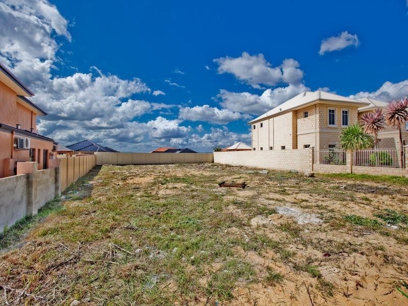 33 Bencubbin Crescent, Dianella WA 6059