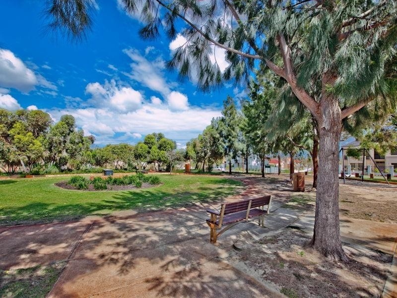 33 Bencubbin Crescent, Dianella WA 6059