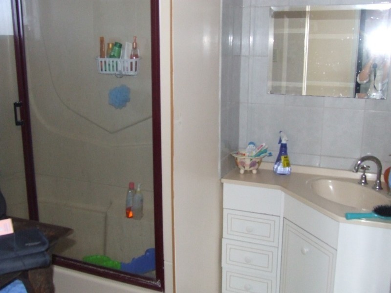 14 Davey Street, Moura QLD 4718