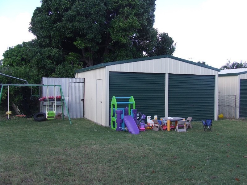 14 Davey Street, Moura QLD 4718