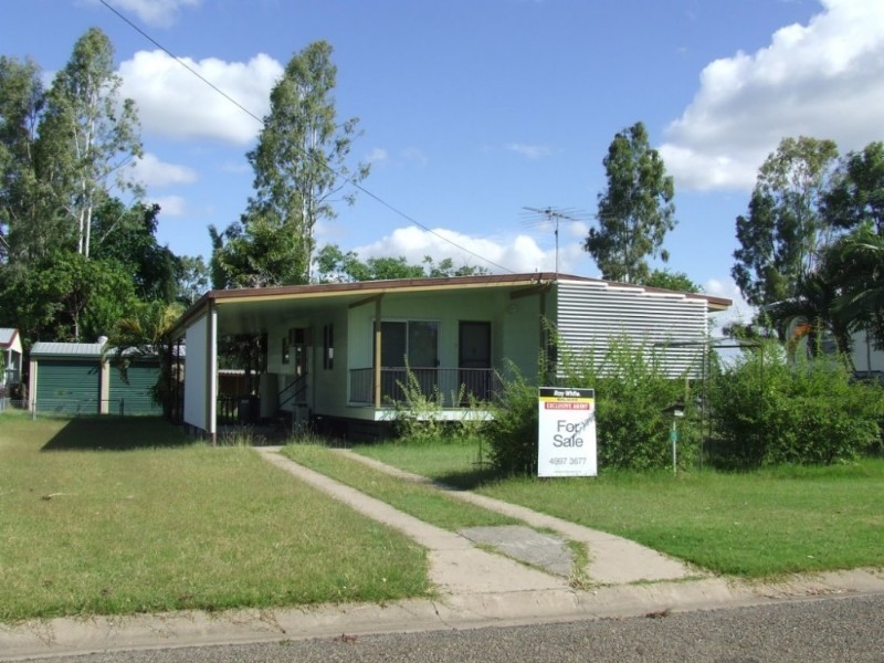 5 Chilton Street, Moura QLD 4718