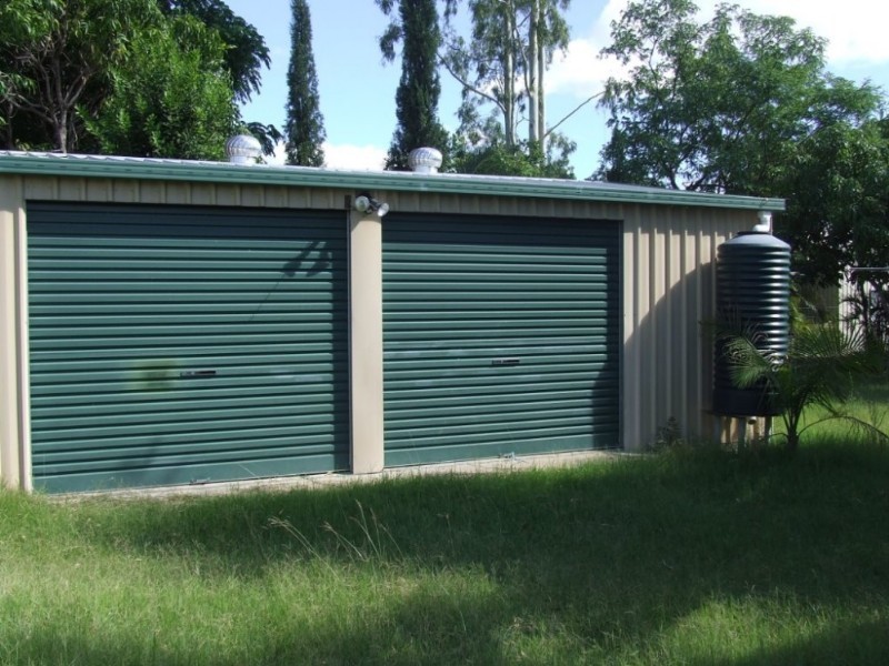 5 Chilton Street, Moura QLD 4718