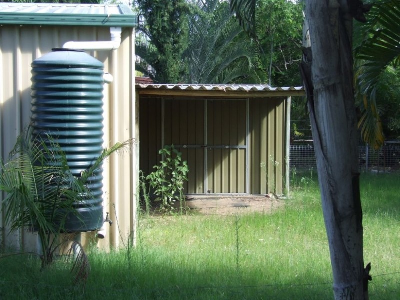 5 Chilton Street, Moura QLD 4718