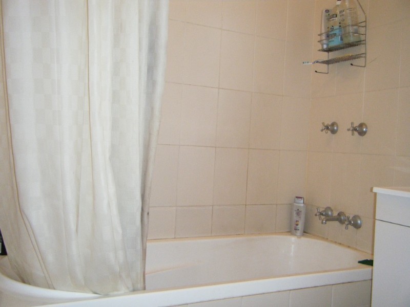 5 Gillespie Street, Moura QLD 4718