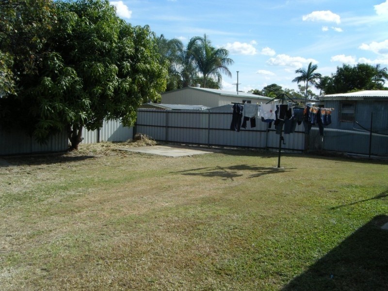 5 Gillespie Street, Moura QLD 4718