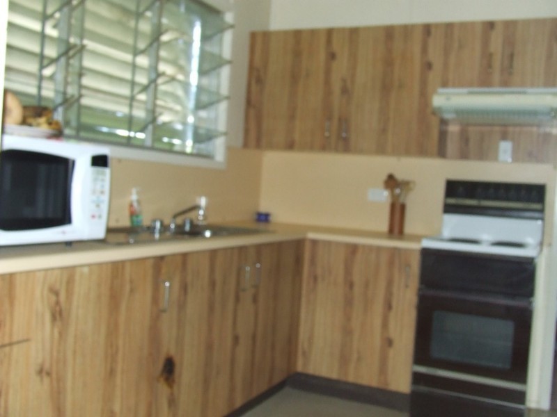 55 Davey Street, Moura QLD 4718