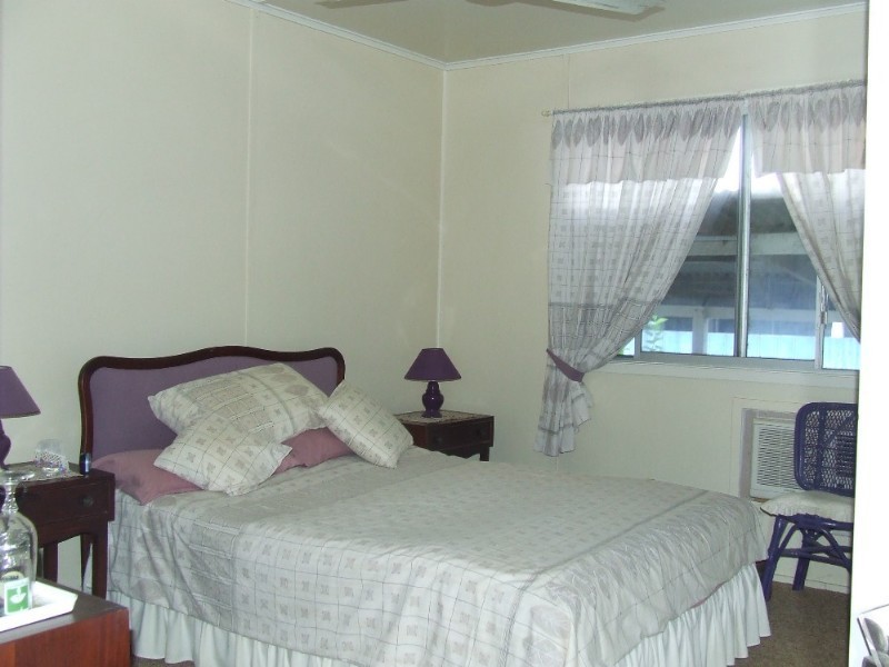 55 Davey Street, Moura QLD 4718