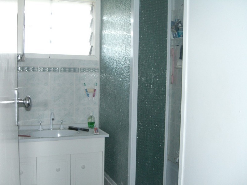 15 McArthur Street, Moura QLD 4718