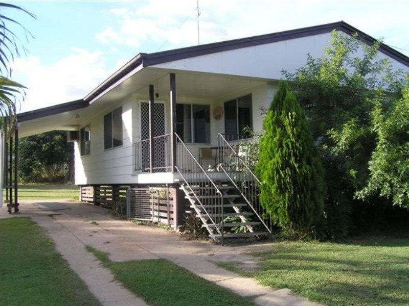 11 Mcdowell Street, Moura QLD 4718