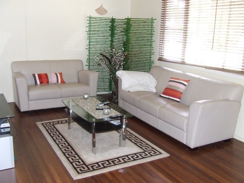 4 Burnham Street, Moura QLD 4718