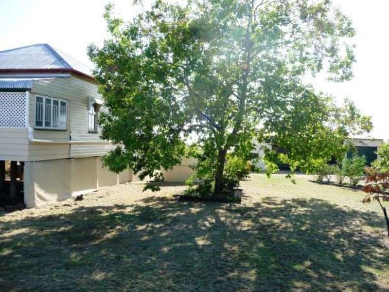 29 Bowen Street, Banana QLD 4702