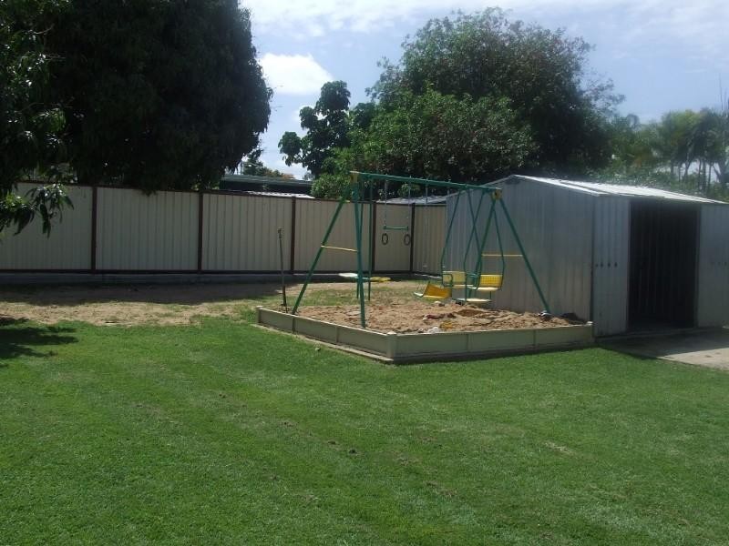 1 Elliott Street, Moura QLD 4718
