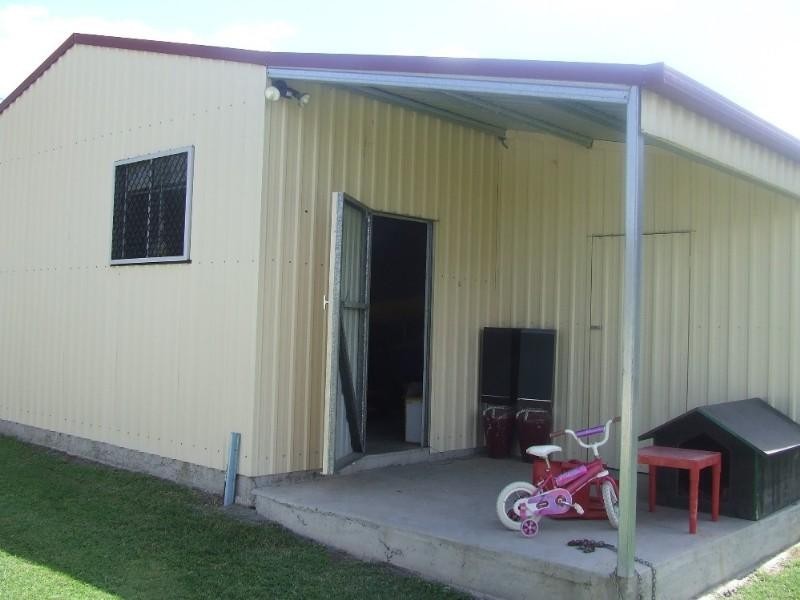 1 Elliott Street, Moura QLD 4718