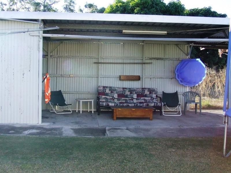 38 Nobbs Street, Moura QLD 4718