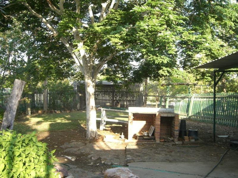 2 Nicholson Street, Banana QLD 4702