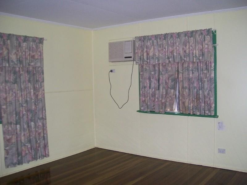 2 Nicholson Street, Banana QLD 4702